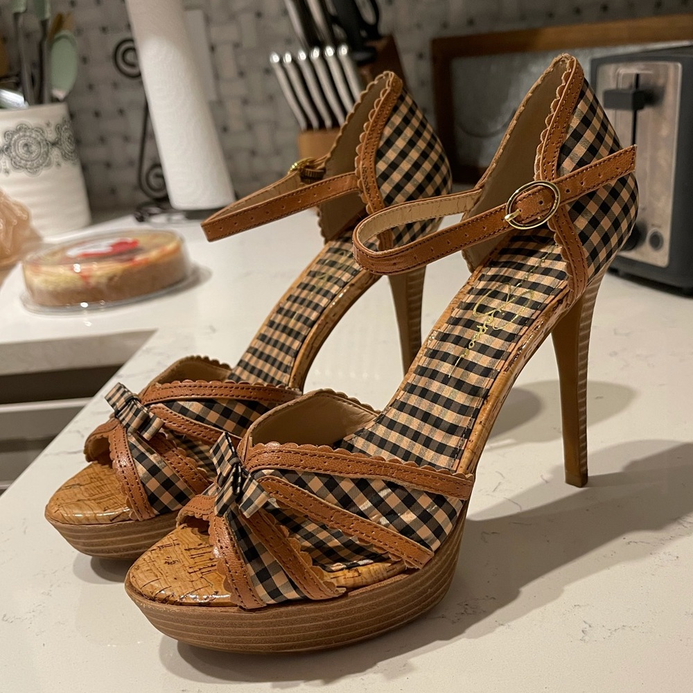 Jessica Simpson Size 9